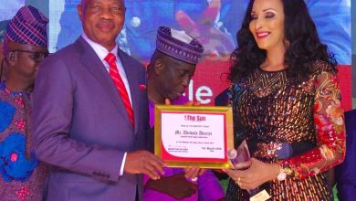 CGC Adeniyi Receives Sun Newspaper Public Service Award